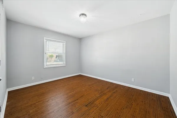 $3,498 | 1444 West 43rd Street, Houston, TX 77018
