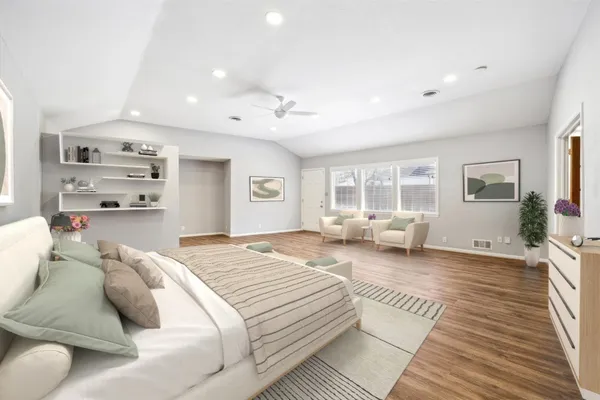 $3,498 | 1444 West 43rd Street, Houston, TX 77018