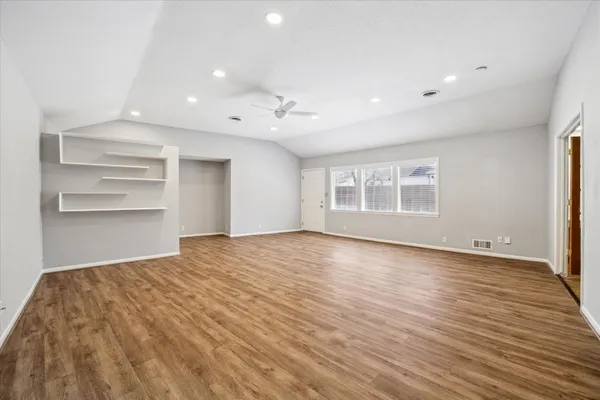 $3,498 | 1444 West 43rd Street, Houston, TX 77018