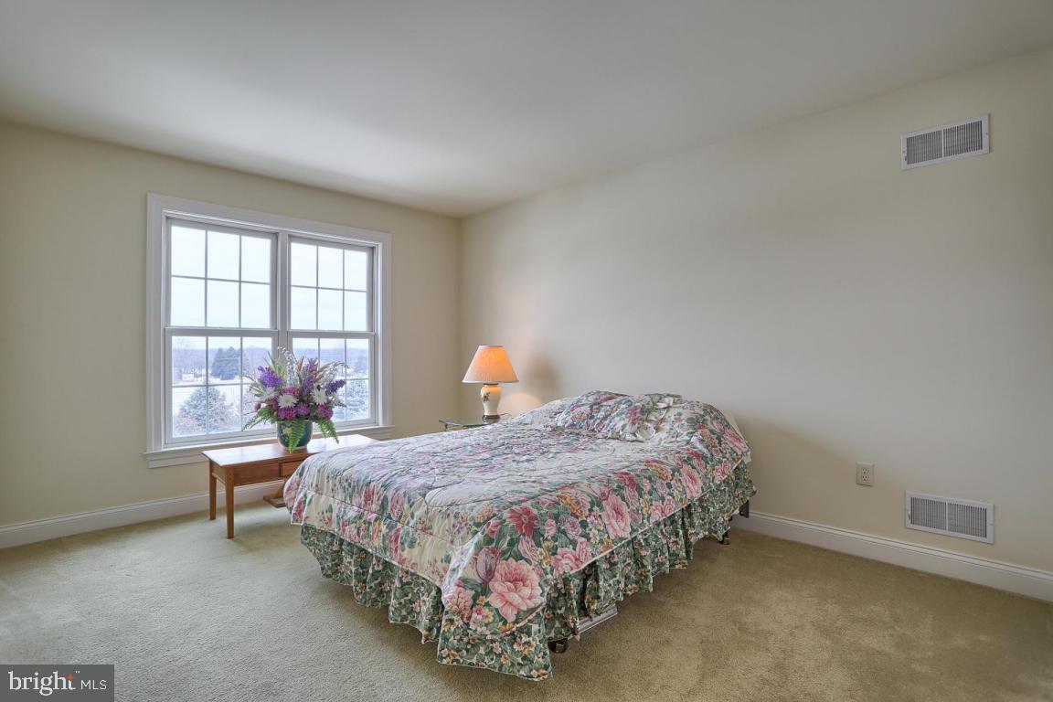 2255 Porter Way Lancaster, PA 17601 - Photo 33 of 37