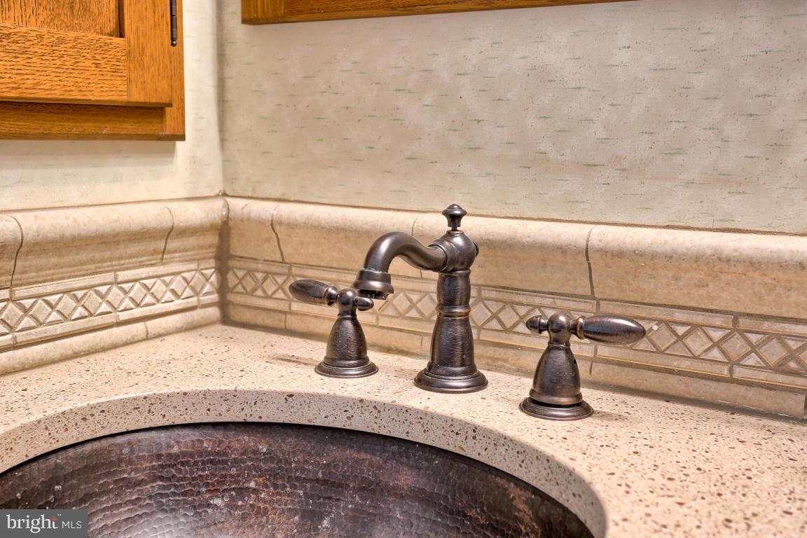 2255 Porter Way Lancaster, PA 17601 - Photo 10 of 37