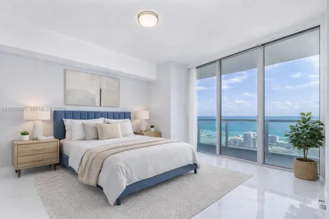 $965,000 | 475 Brickell Avenue, Unit 3407, Miami, FL 33131