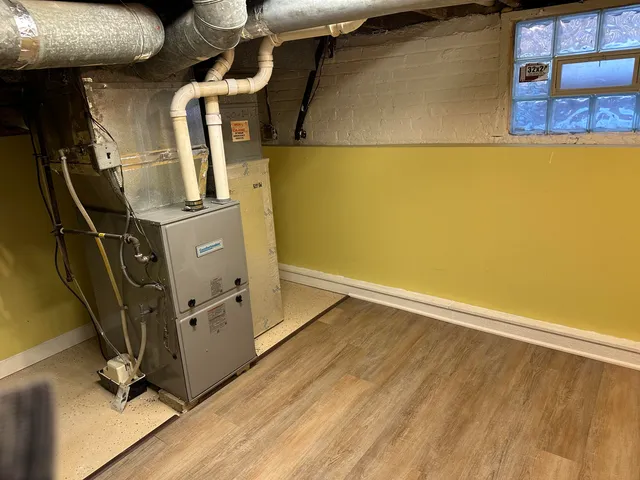 $173,000 | 1717 Edgewood Avenue, Racine, WI 53404