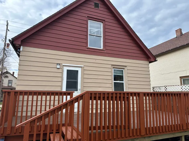 $173,000 | 1717 Edgewood Avenue, Racine, WI 53404