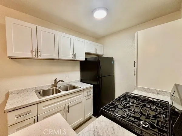 $1,995 | 1810 West Sallie Lane, Unit 7, Anaheim, CA 92804