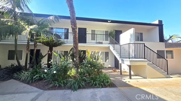 $1,995 | 1810 West Sallie Lane, Unit 7, Anaheim, CA 92804