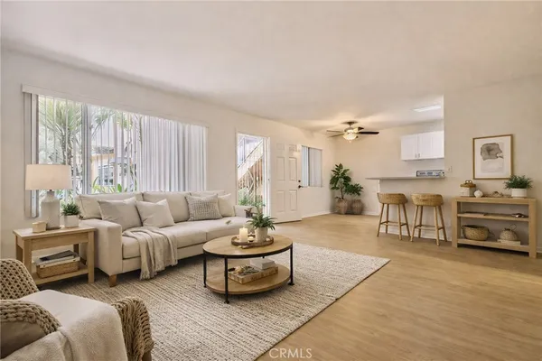 $1,995 | 1810 West Sallie Lane, Unit 7, Anaheim, CA 92804