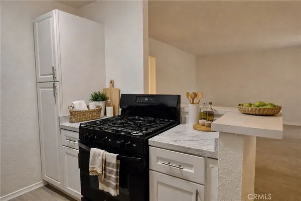 $1,995 | 1810 West Sallie Lane, Unit 7, Anaheim, CA 92804