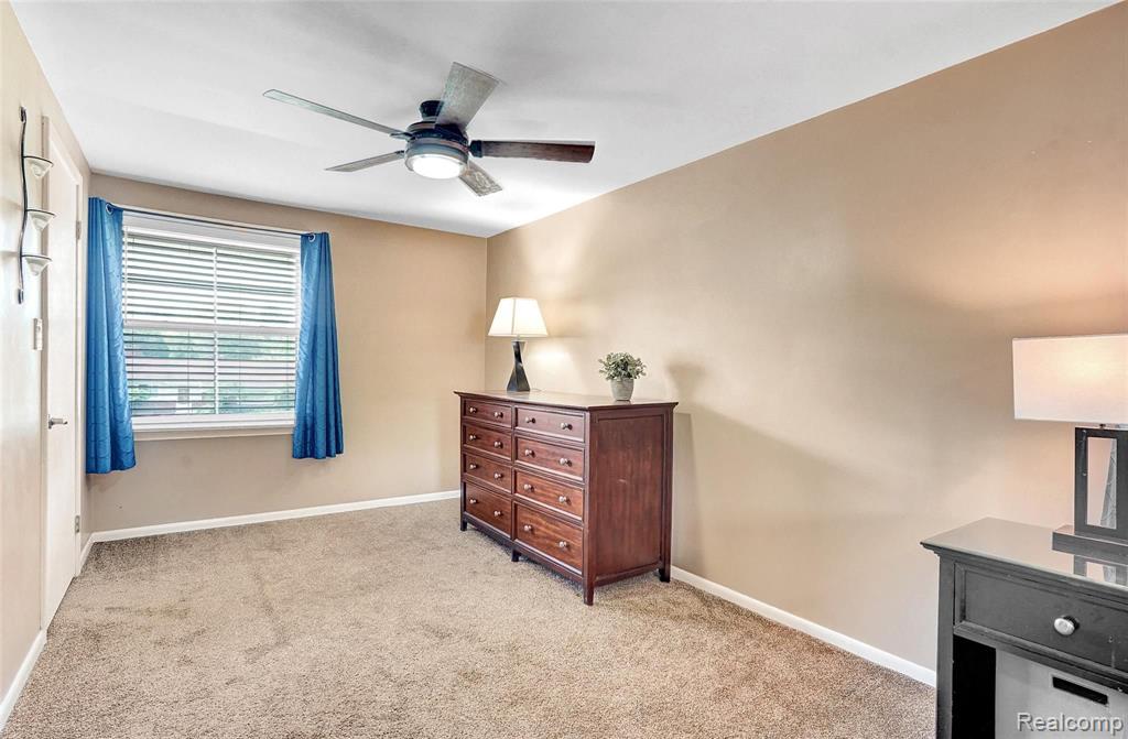 32836 Hearthstone Road Farmington Hills, MI 48334 - Photo 20 of 30