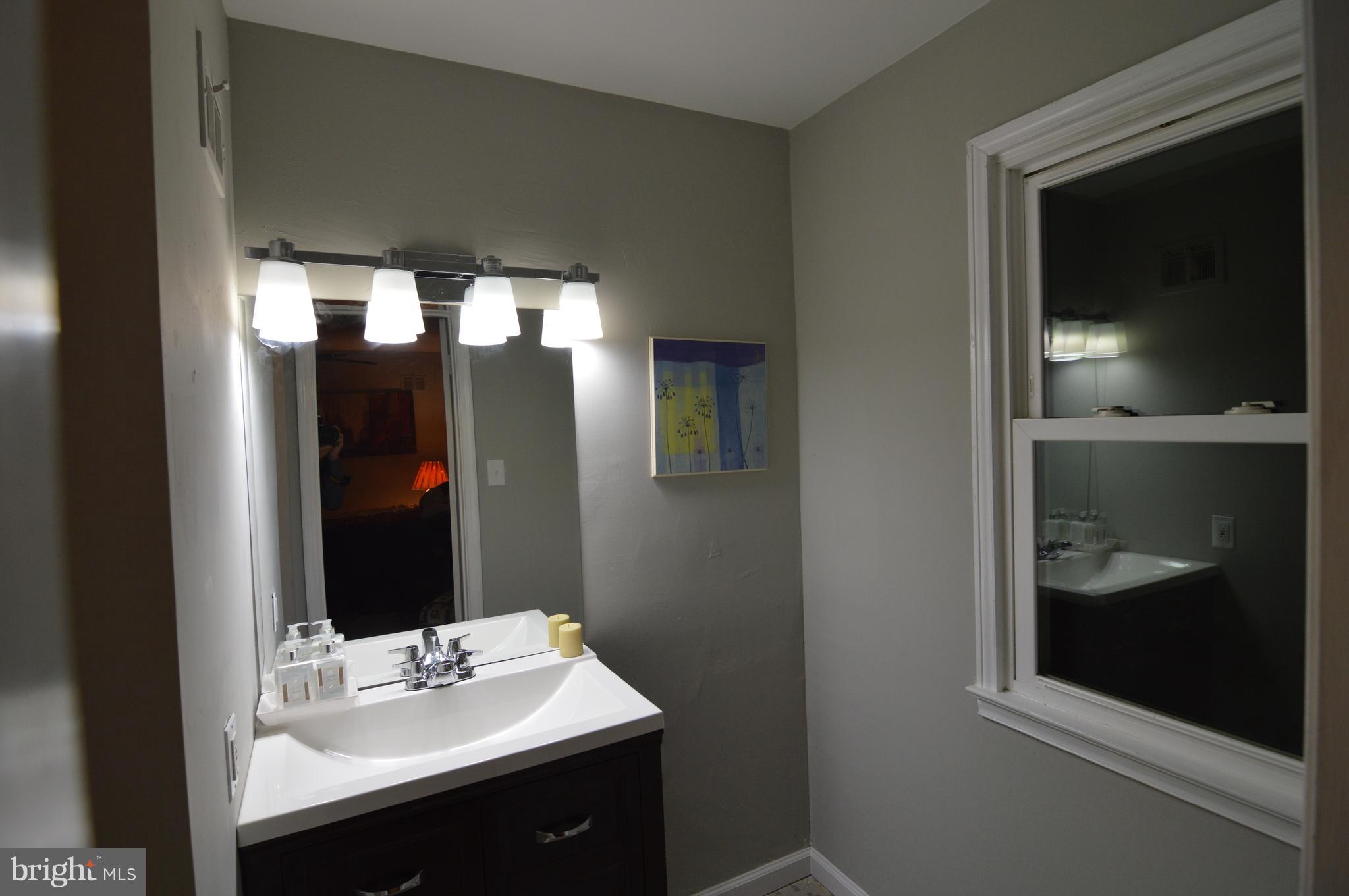 13311 Tamarack Road Silver Spring, MD 20904 - Photo 23 of 28 Master bath #1