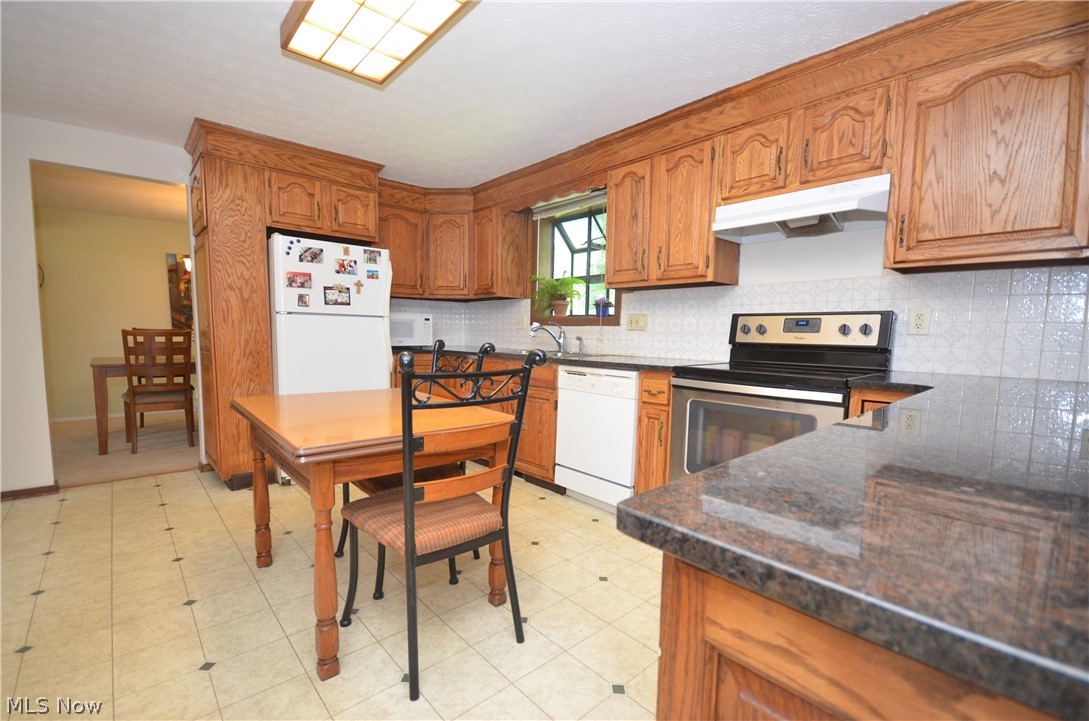 4264 Hile Road Stow, OH 44224 - Photo 18 of 34 Gallery Image 18