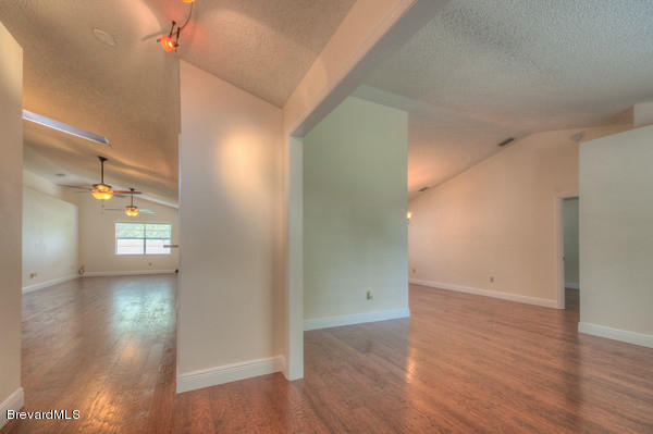 4705 Riverside Road Melbourne, FL 32935 - Photo 4 of 28 Photo 4