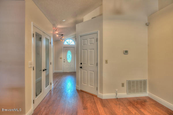 4705 Riverside Road Melbourne, FL 32935 - Photo 5 of 28 Photo 5