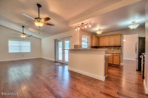 4705 Riverside Road Melbourne, FL 32935 - Photo 7 of 28 Photo 7