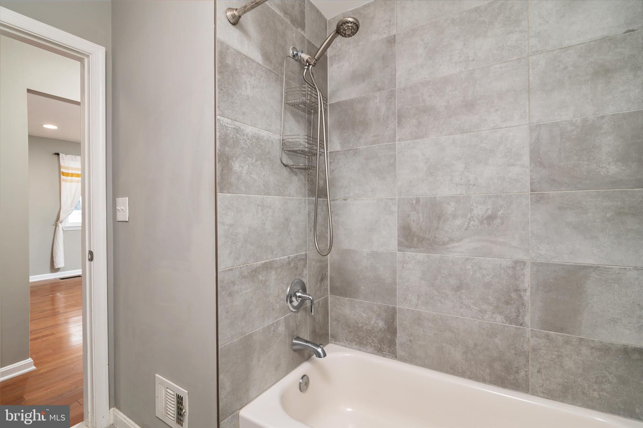 5719 Redmond Street Baltimore, MD 21225 - Photo 14 of 26