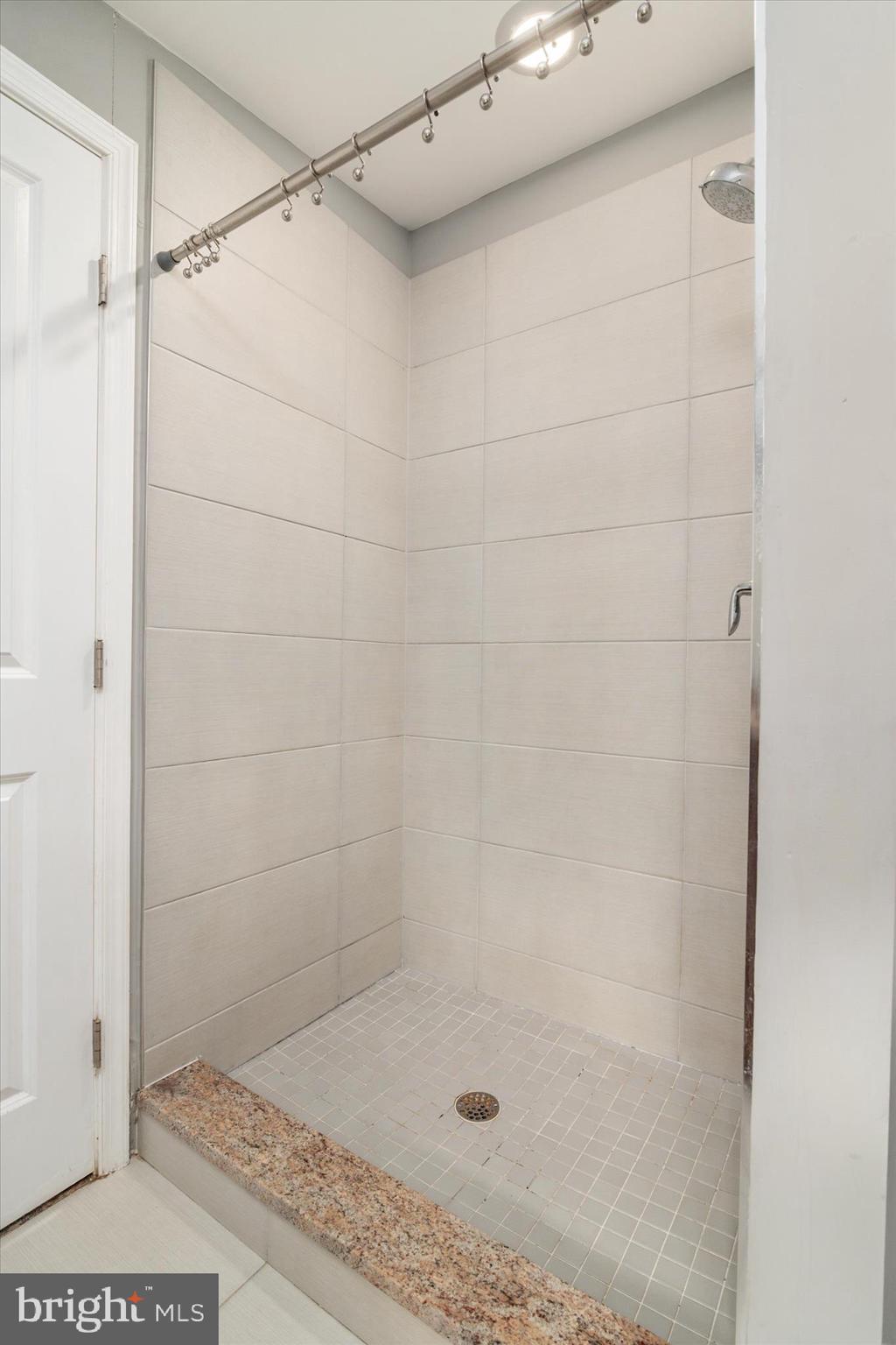 5719 Redmond Street Baltimore, MD 21225 - Photo 15 of 26