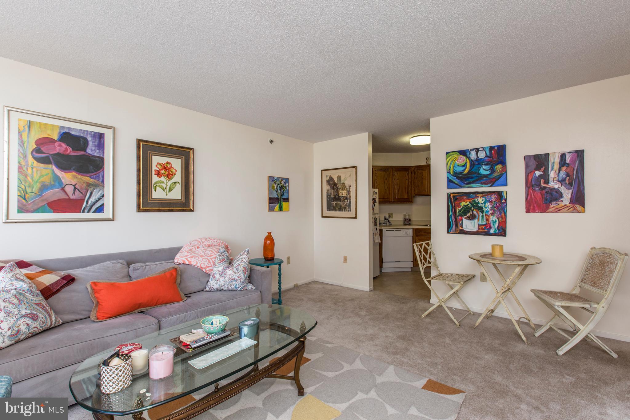 2018-32 Walnut Street, Unit 11K Philadelphia, PA 19103 - Photo 12 of 36