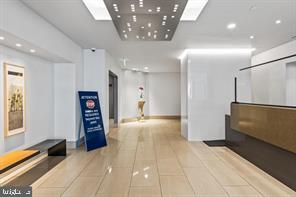 2018-32 Walnut Street, Unit 11K Philadelphia, PA 19103 - Photo 3 of 36 Lobby