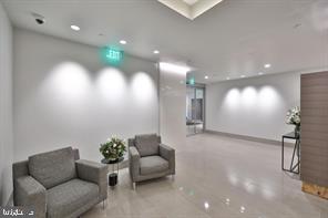 2018-32 Walnut Street, Unit 11K Philadelphia, PA 19103 - Photo 5 of 36 Lobby