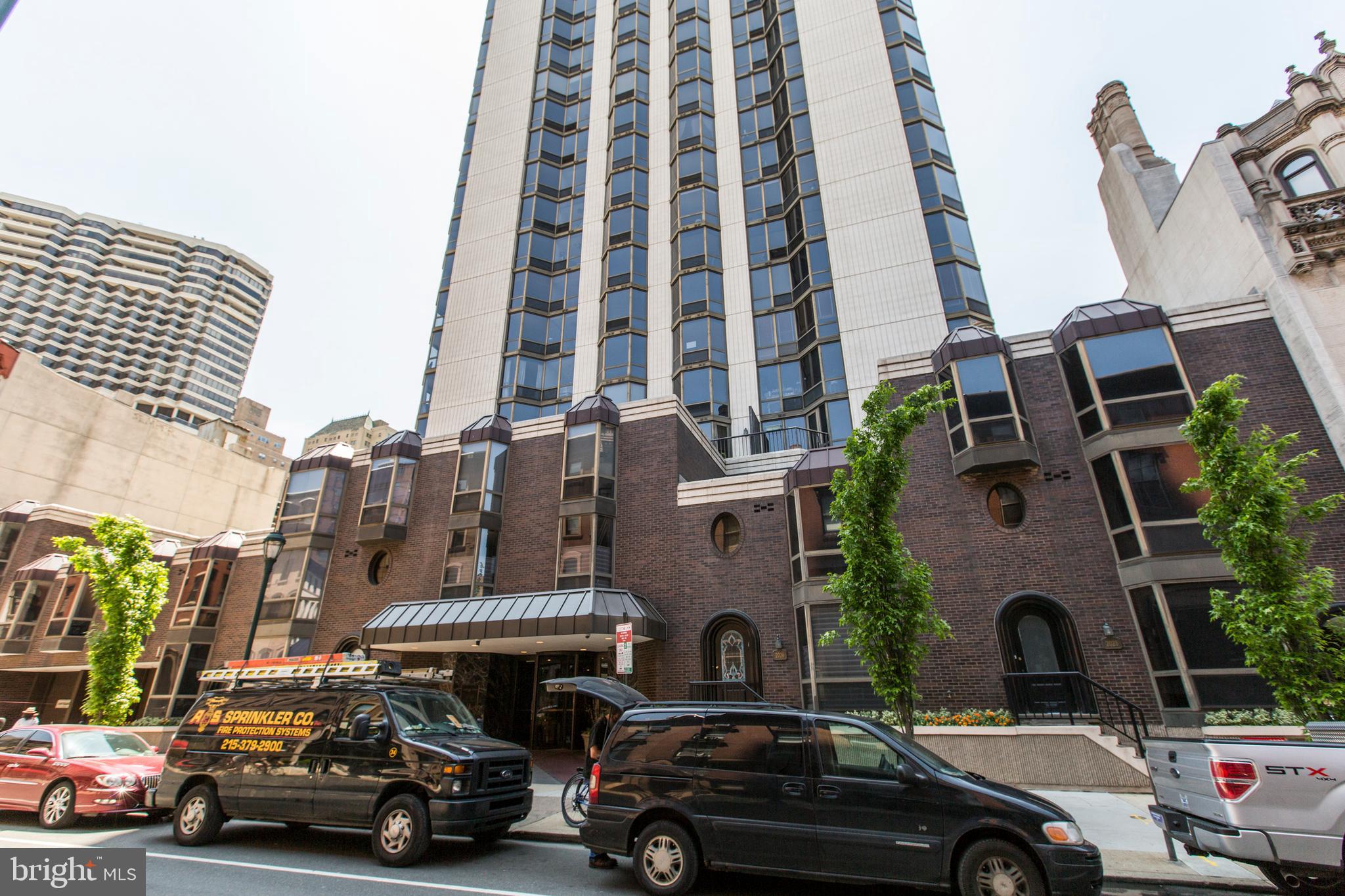 2018-32 Walnut Street, Unit 11K Philadelphia, PA 19103 - Photo 6 of 36