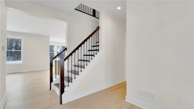 $649,900 | 8 John Maries Way, Ogden, NY 14624