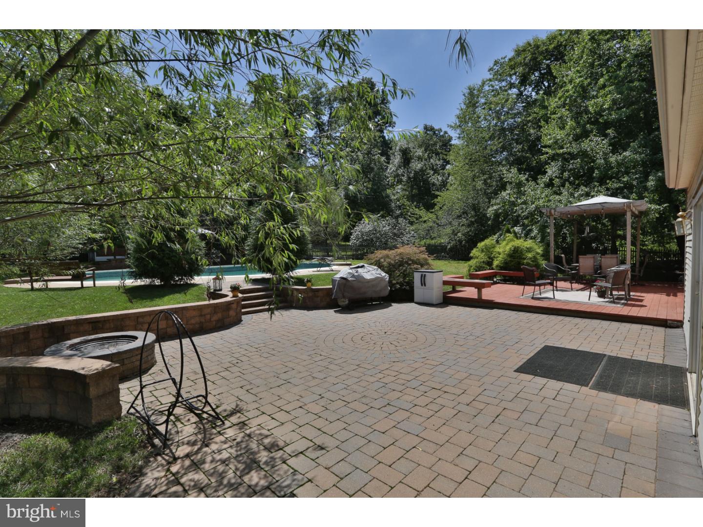 2935 Defford Road Norristown, PA 19403 - Photo 2 of 25 Patio
