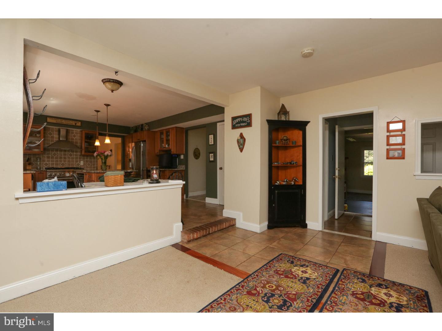 2935 Defford Road Norristown, PA 19403 - Photo 11 of 25 Family Room
