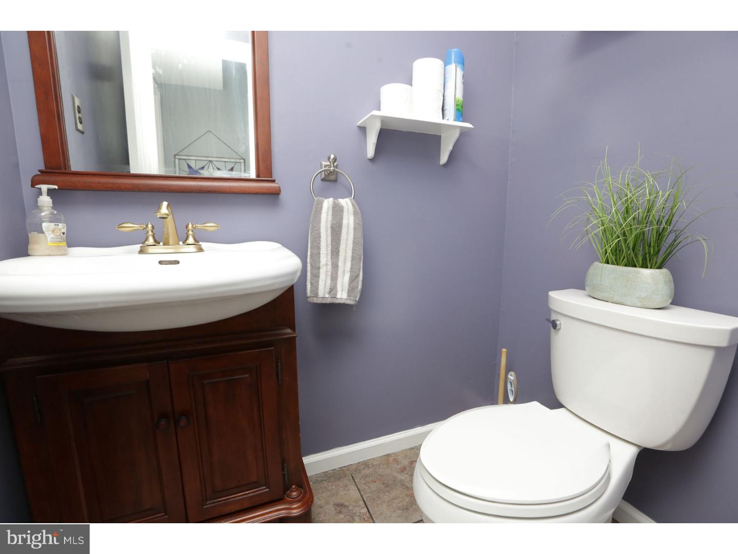 2935 Defford Road Norristown, PA 19403 - Photo 13 of 25 Half Bath