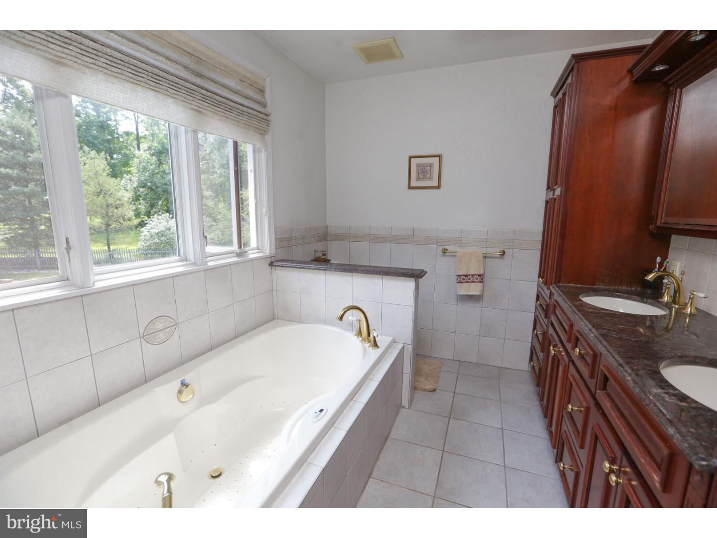 2935 Defford Road Norristown, PA 19403 - Photo 17 of 25 Master Bathroom