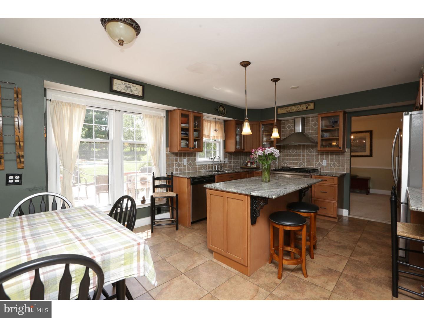 2935 Defford Road Norristown, PA 19403 - Photo 8 of 25 Kitchen