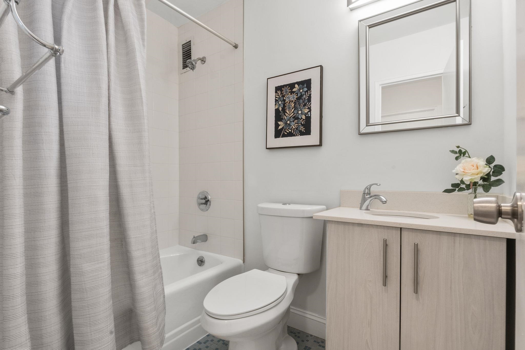 380 Mountain Road, Unit 813 Union City, NJ 07087 - Photo 23 of 40