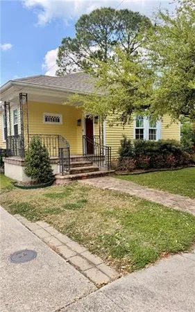 $2,500 | 104 East Park Place, New Orleans, LA 70124