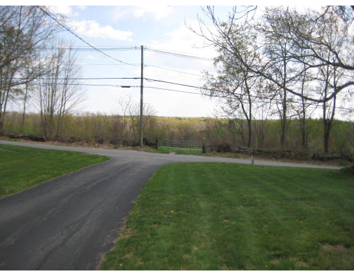 155 North Row Road Sterling, MA 01564 - Photo 4 of 18