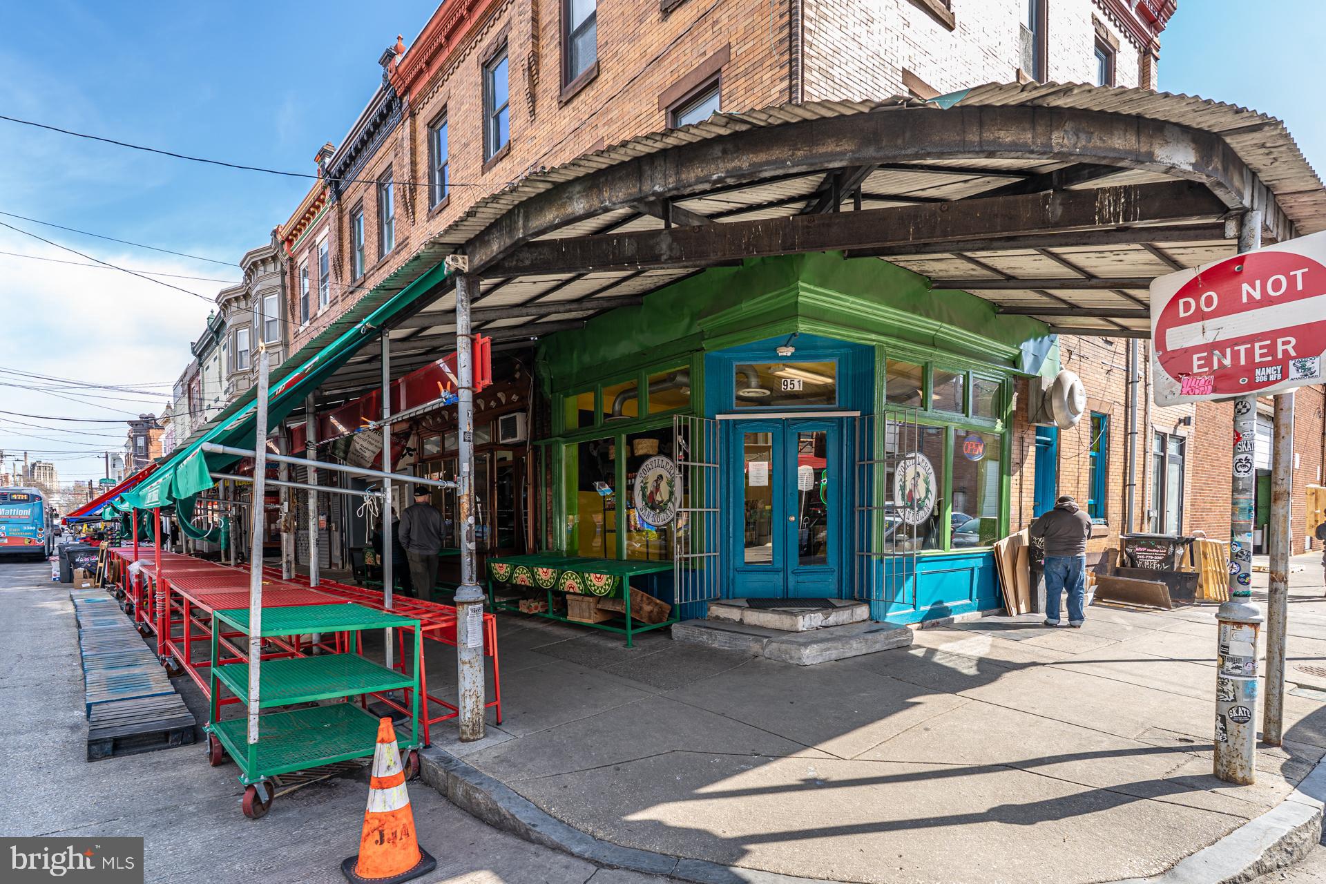 947 South 9th Street Philadelphia, PA 19147 - Photo 3 of 44