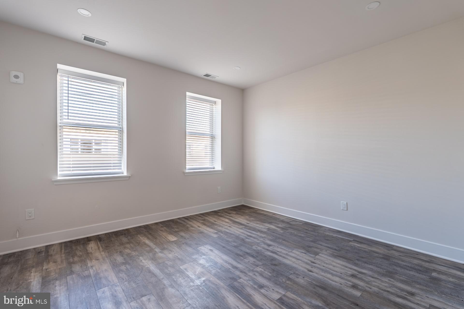 947 South 9th Street Philadelphia, PA 19147 - Photo 33 of 44