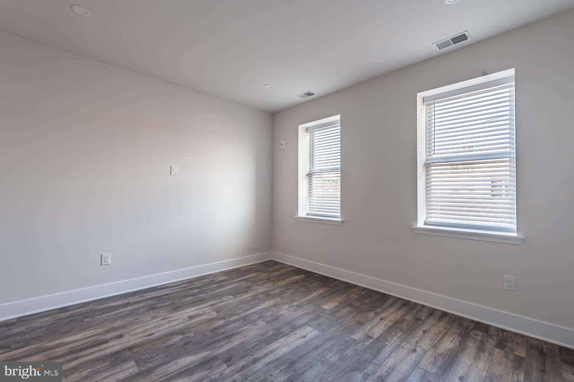 947 South 9th Street Philadelphia, PA 19147 - Photo 36 of 44