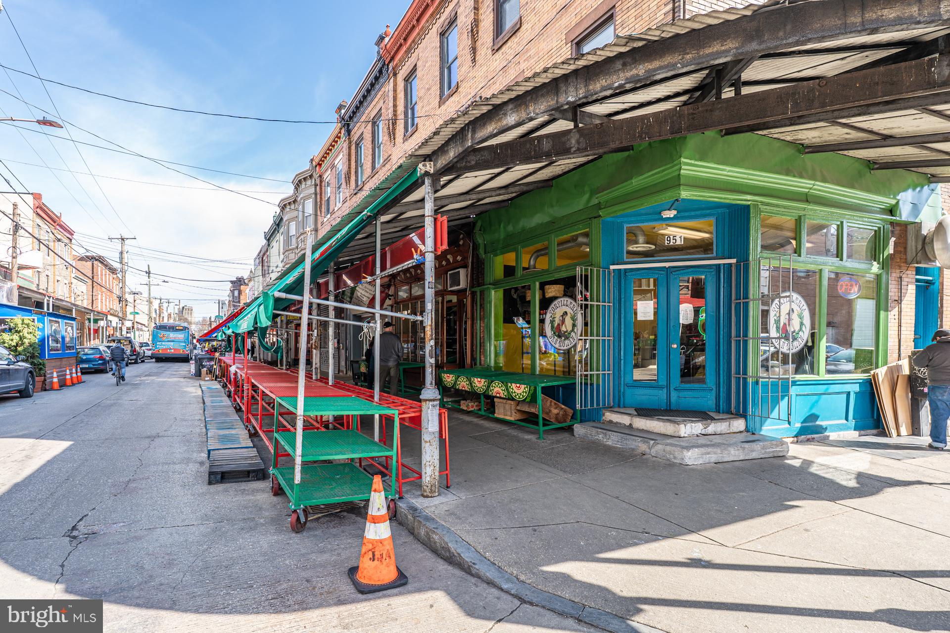 947 South 9th Street Philadelphia, PA 19147 - Photo 4 of 44