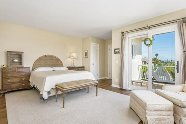 222 Meigs Road, Unit 15 Santa Barbara, CA 93109 - Photo 13 of 31 Master Bedroom