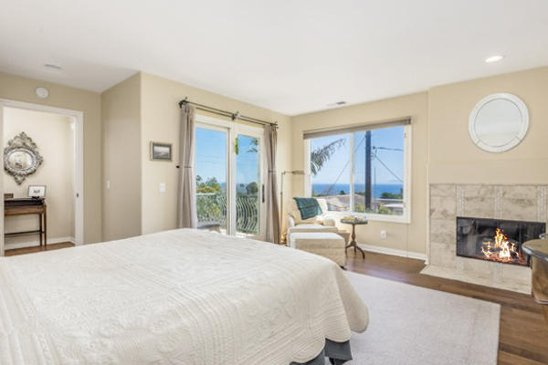 222 Meigs Road, Unit 15 Santa Barbara, CA 93109 - Photo 14 of 31 Master Bedroom