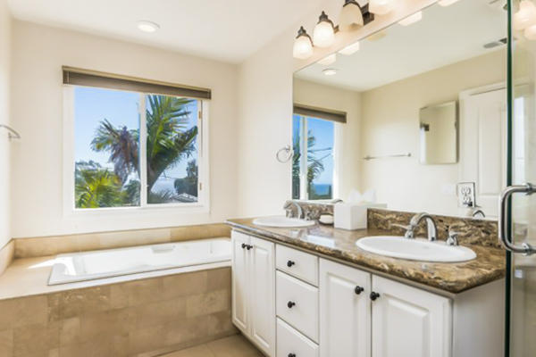 222 Meigs Road, Unit 15 Santa Barbara, CA 93109 - Photo 15 of 31 Master Bathroom