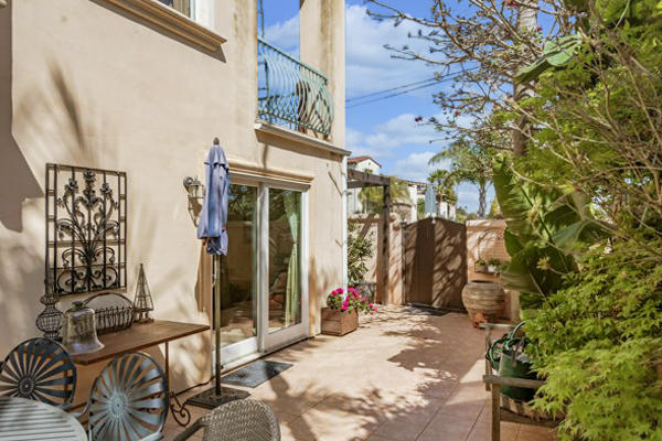 222 Meigs Road, Unit 15 Santa Barbara, CA 93109 - Photo 26 of 31 Patio