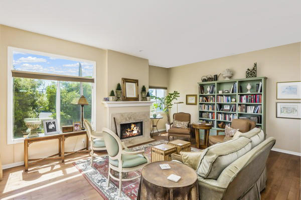 222 Meigs Road, Unit 15 Santa Barbara, CA 93109 - Photo 3 of 31 Living Room