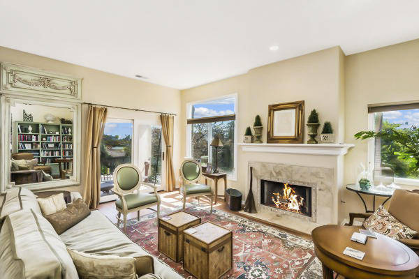 222 Meigs Road, Unit 15 Santa Barbara, CA 93109 - Photo 4 of 31 Living Room