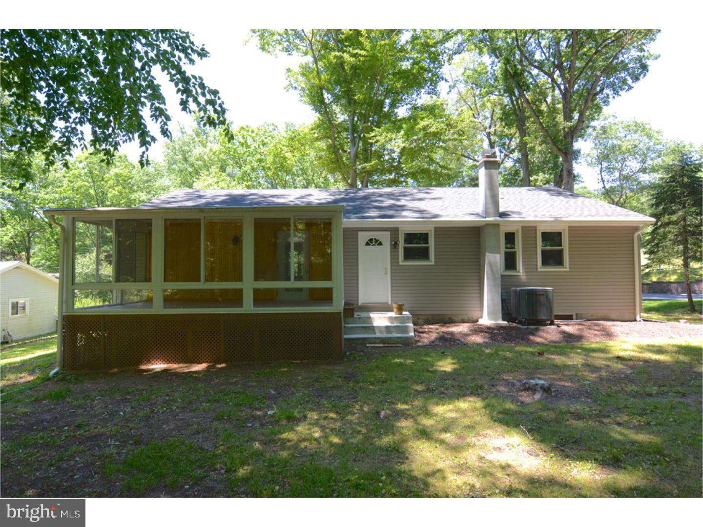 102 Wanner Road Reading, PA 19606 - Photo 4 of 25