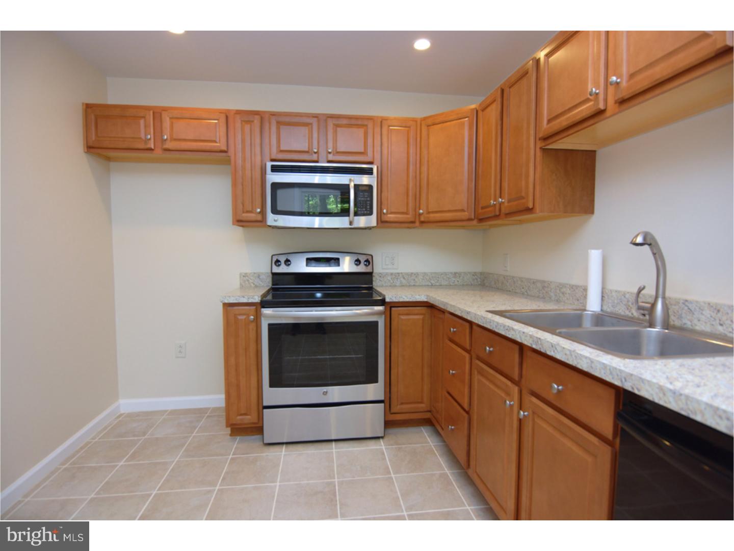102 Wanner Road Reading, PA 19606 - Photo 9 of 25