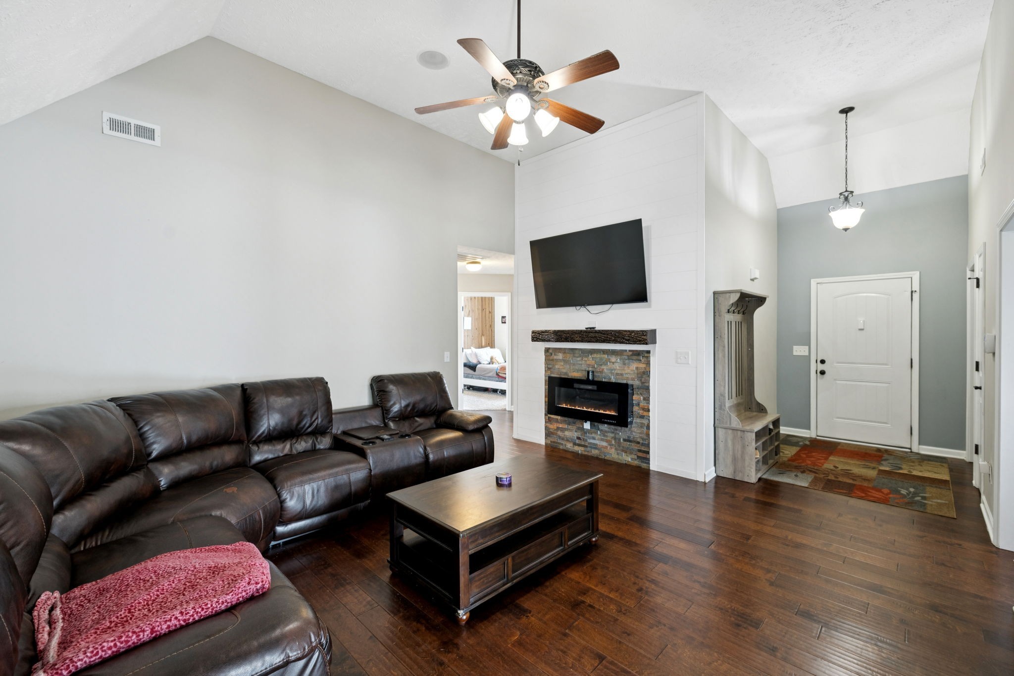 2605 Decatur Lane Christiana, TN 37037 - Photo 4 of 34 Gallery Image 4