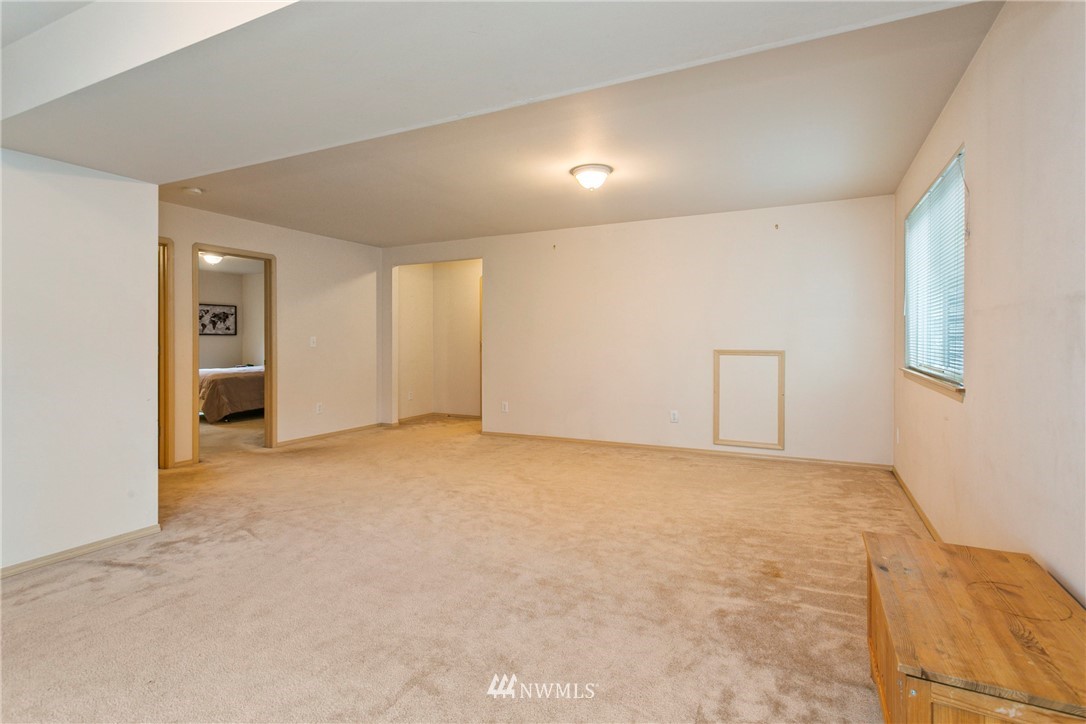 19010 4th Avenue Southeast Bothell, WA 98012 - Photo 17 of 20 a view of an empty room