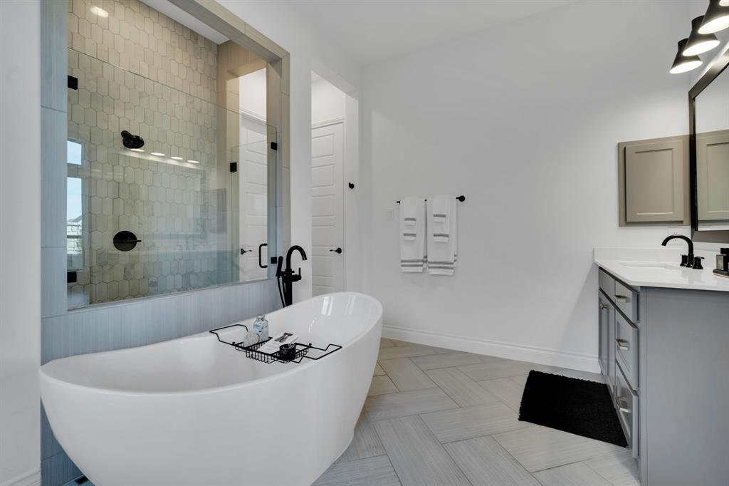 2221 Meridian Place Midlothian, TX 76065 - Photo 22 of 39 a bath tub sitting in a bathroom