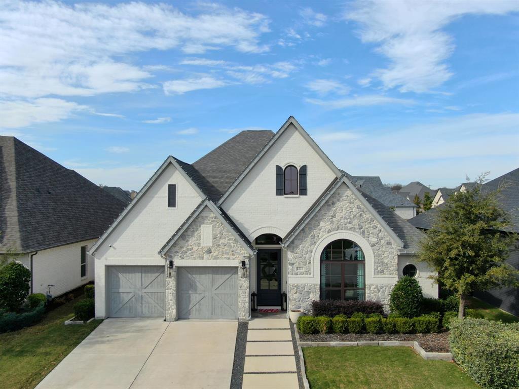 2221 Meridian Place Midlothian, TX 76065 - Photo 37 of 39 a front view of a house with garden