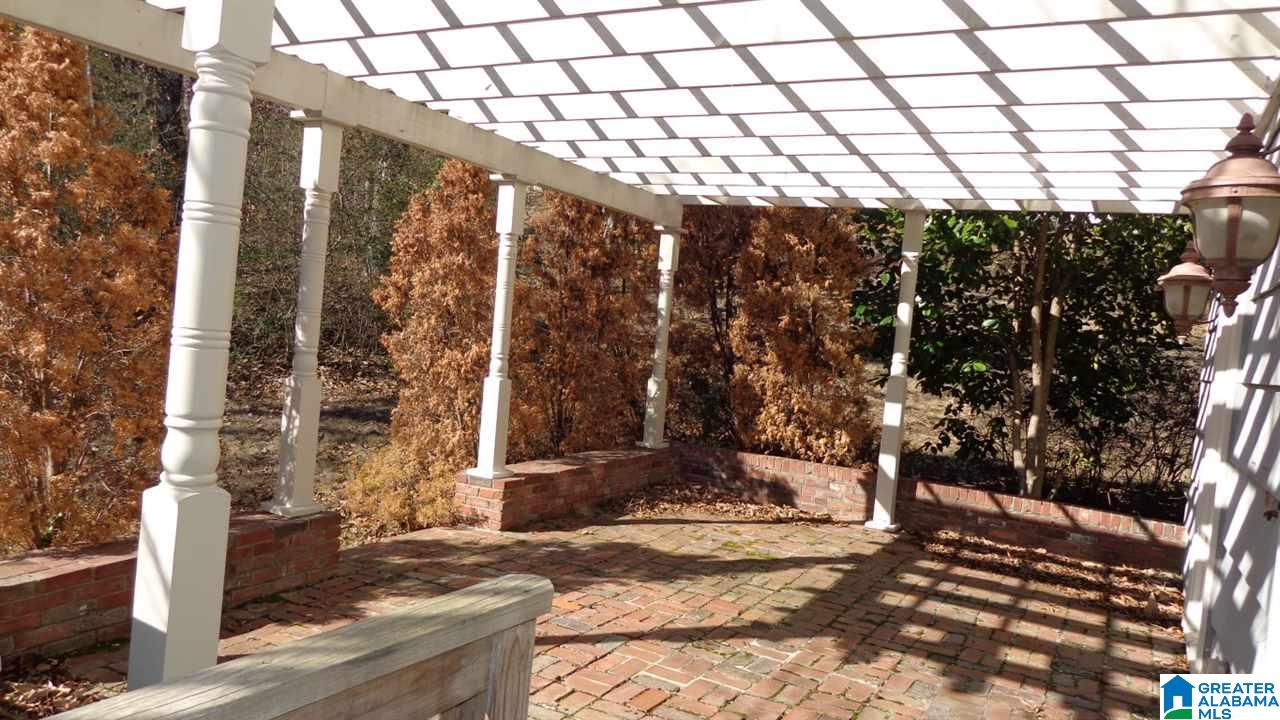 3137 Woodridge Road North Birmingham, AL 35223 - Photo 7 of 38